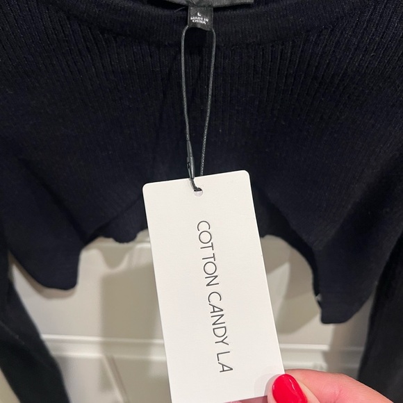 NWT Cotton Candy Large Black Long Sleeve Cut Out Crop Top - Picture 2 of 7